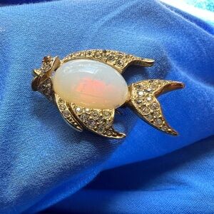 Vintage Les Bernard Jelly Gold Fish Brooch Pin